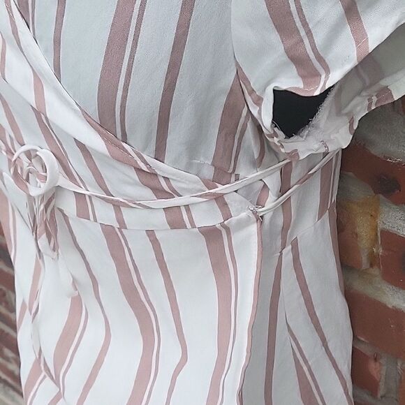 Stripped wrap dress - Picture 3 of 7